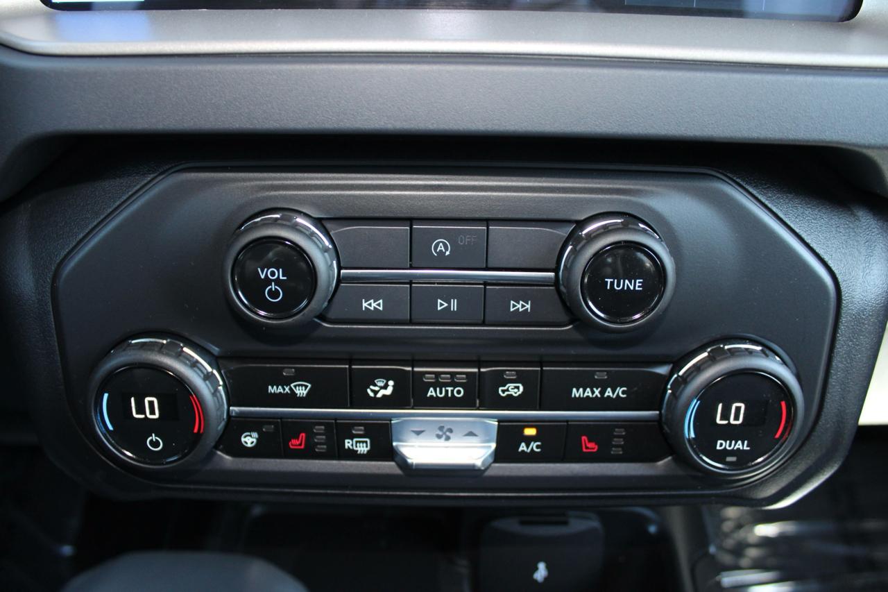 Ford Bronco Outer Banks 4-Door 2025