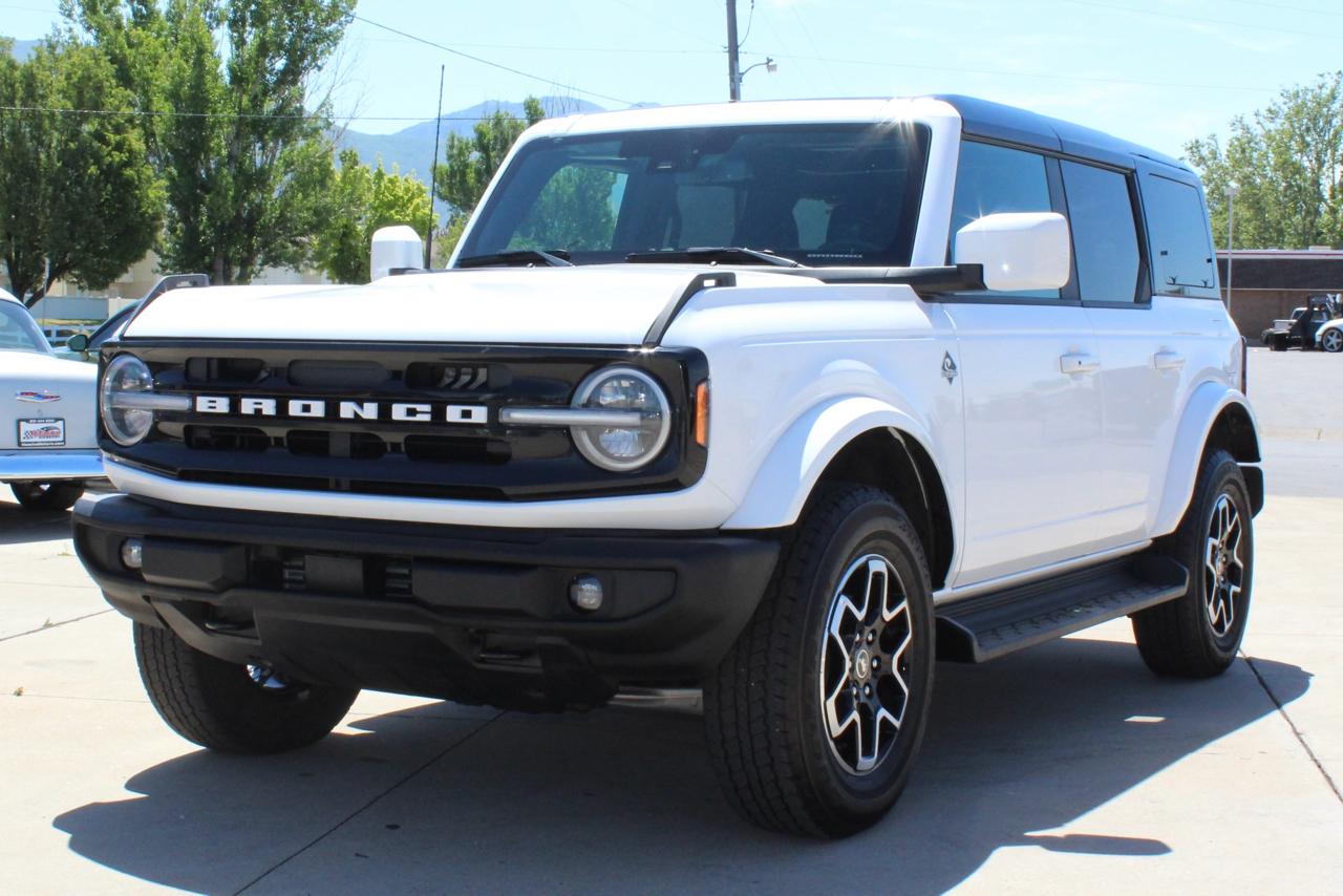 Ford Bronco Outer Banks 4-Door 2025