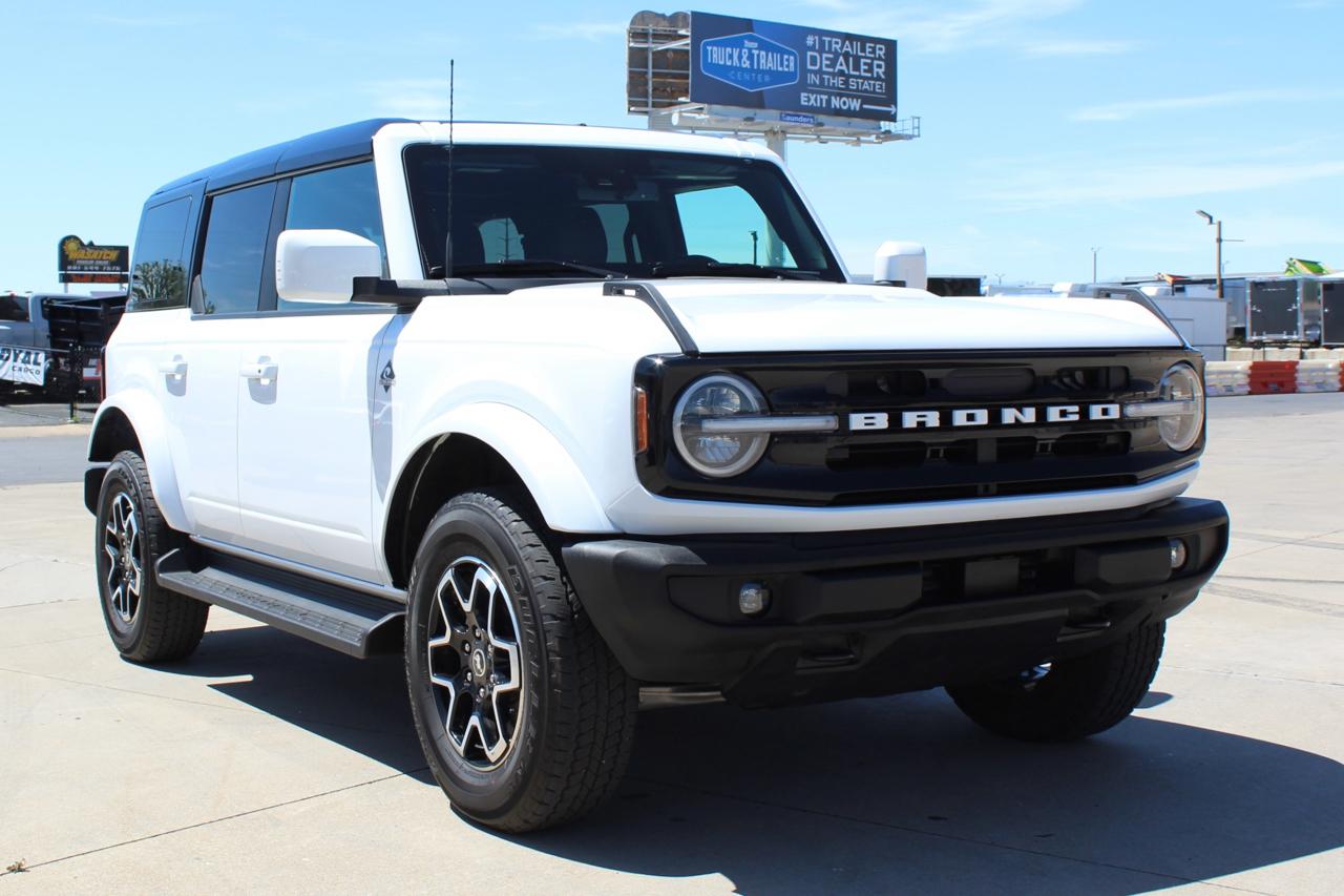 Ford Bronco Outer Banks 4-Door 2025