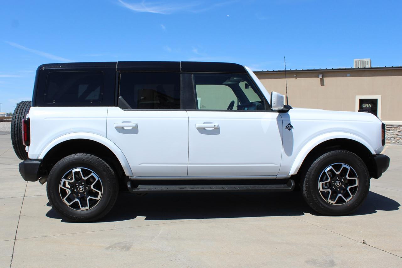 Ford Bronco Outer Banks 4-Door 2025