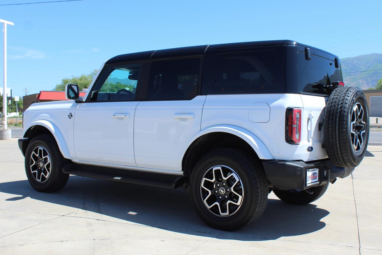 Ford Bronco Outer Banks 4-Door 2025