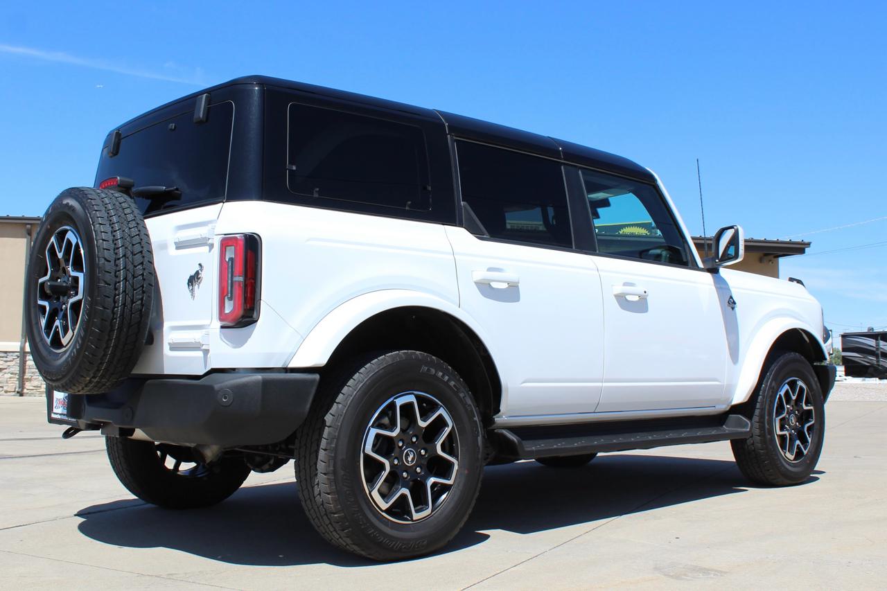 Ford Bronco Outer Banks 4-Door 2025