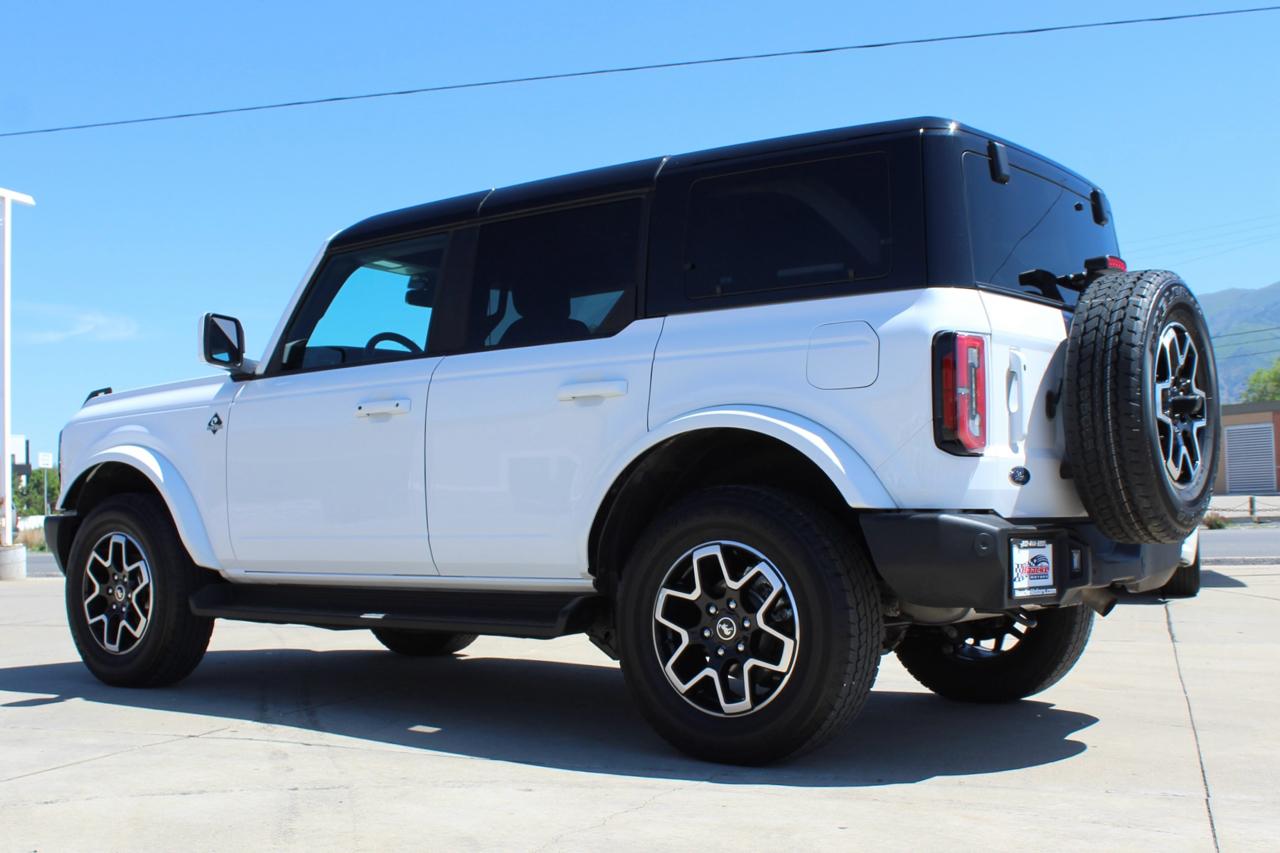 Ford Bronco Outer Banks 4-Door 2025