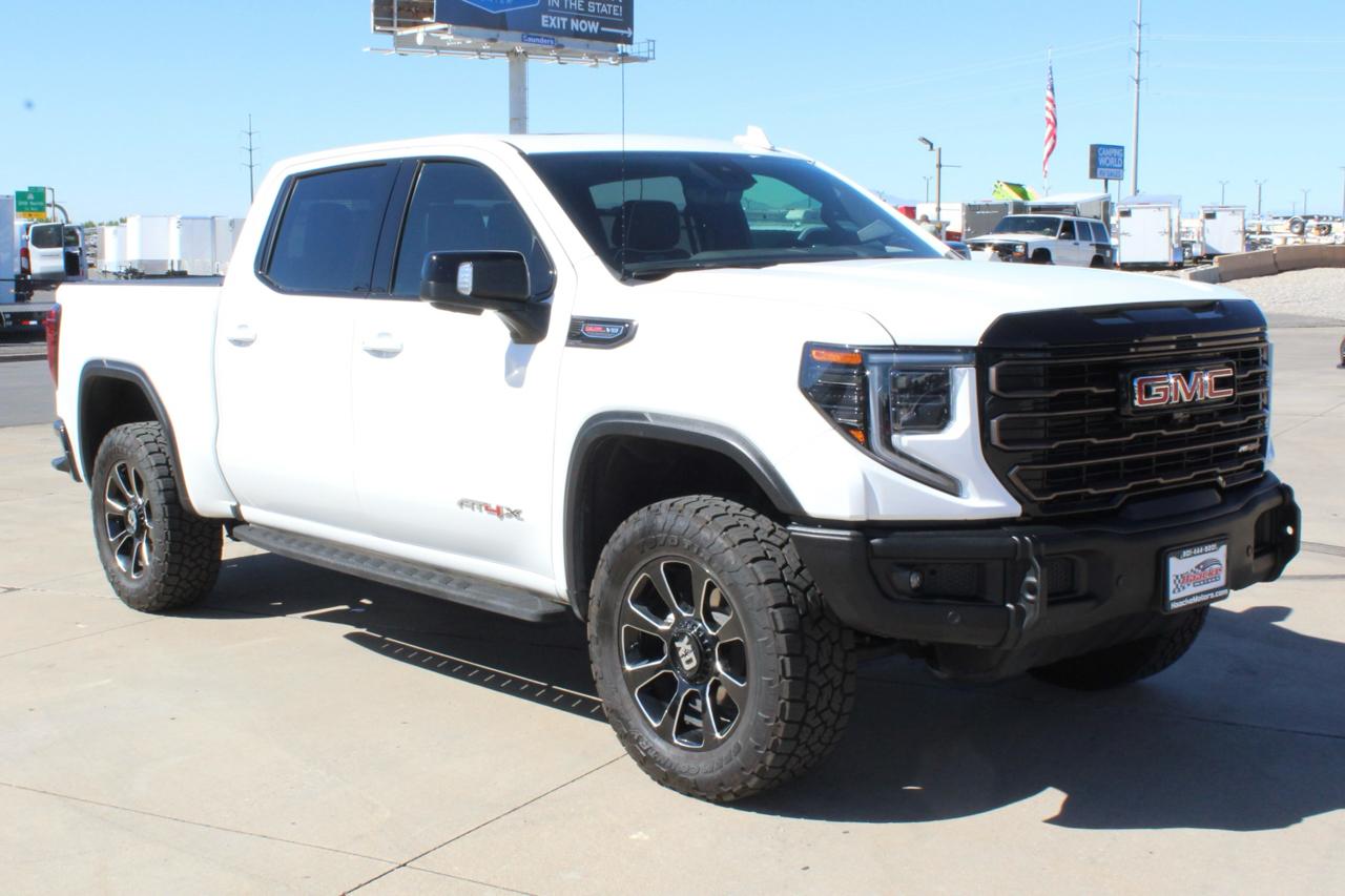 GMC Sierra 1500 AT4X Crew Cab 4WD 2024