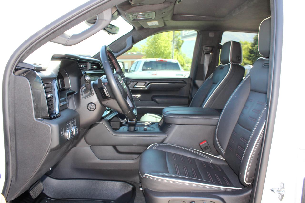 GMC Sierra 1500 AT4X Crew Cab 4WD 2024