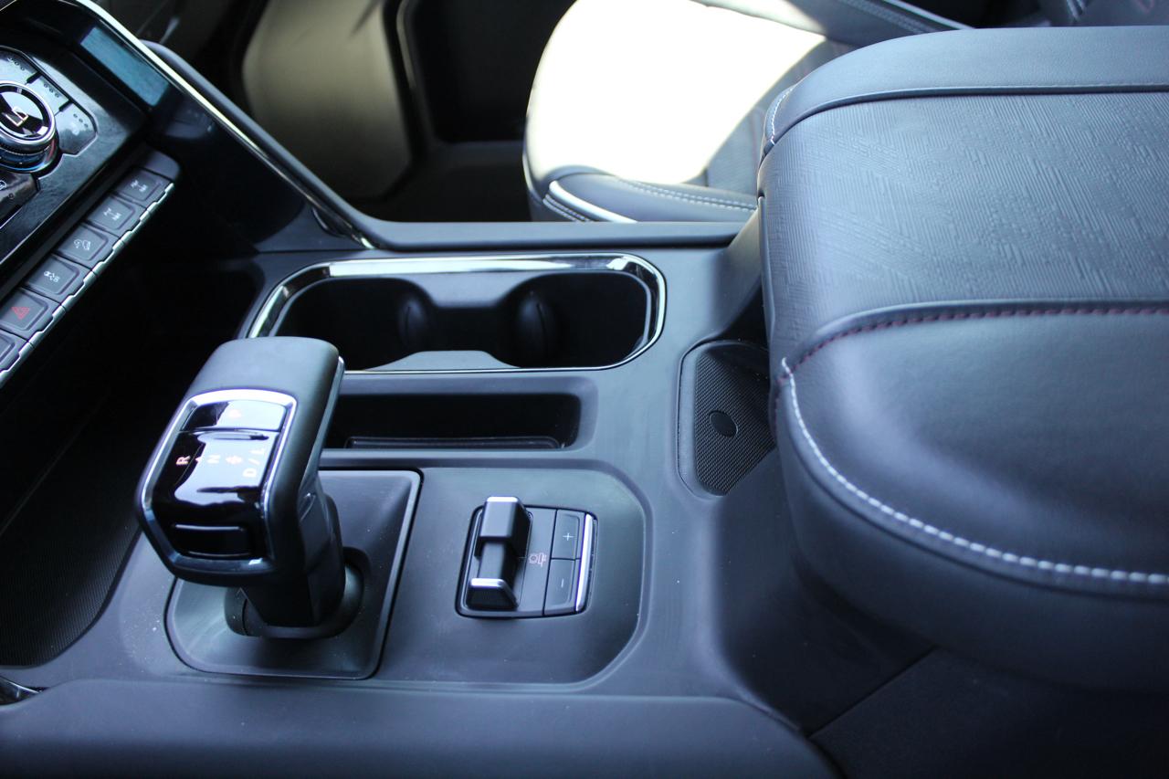 GMC Sierra 1500 AT4X Crew Cab 4WD 2024