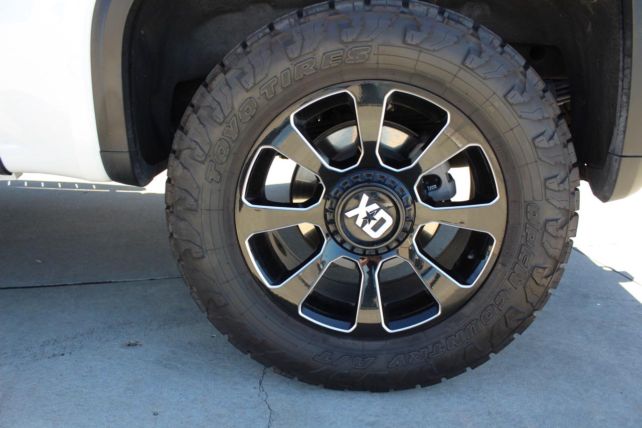 GMC Sierra 1500 AT4X Crew Cab 4WD 2024