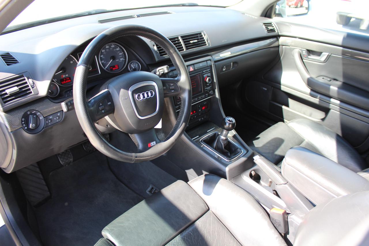 Audi S4 Avant Base 2005