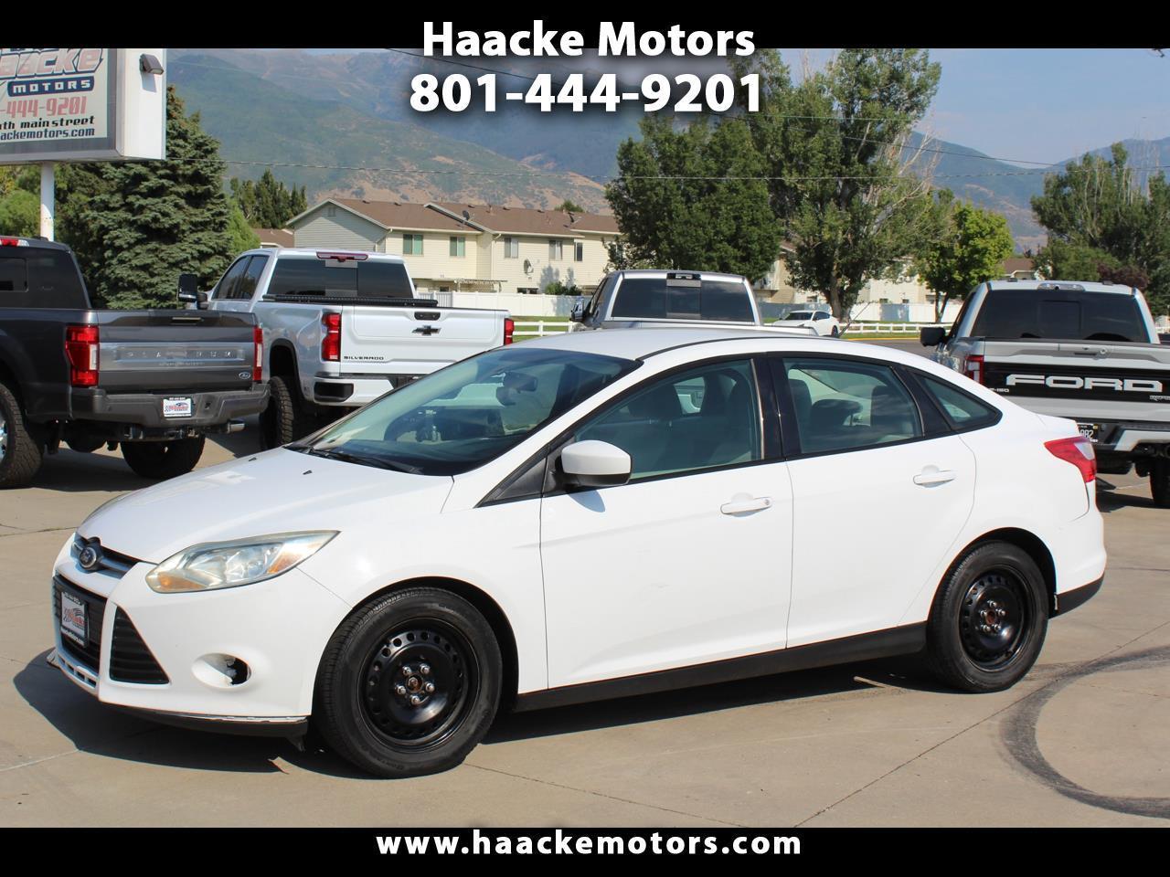 2012 Ford Focus SE SEDAN