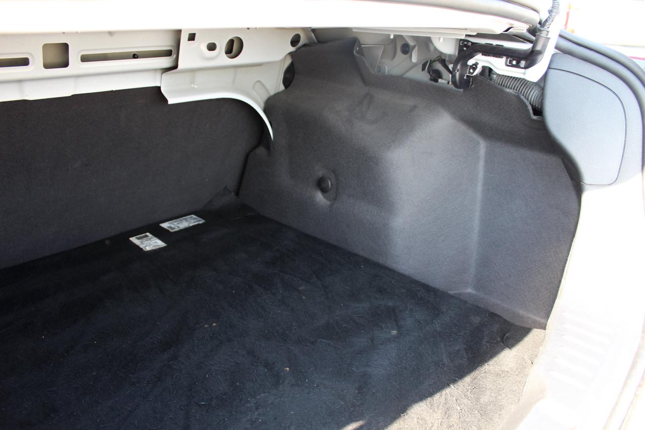 Ford Focus SE Sedan 2012