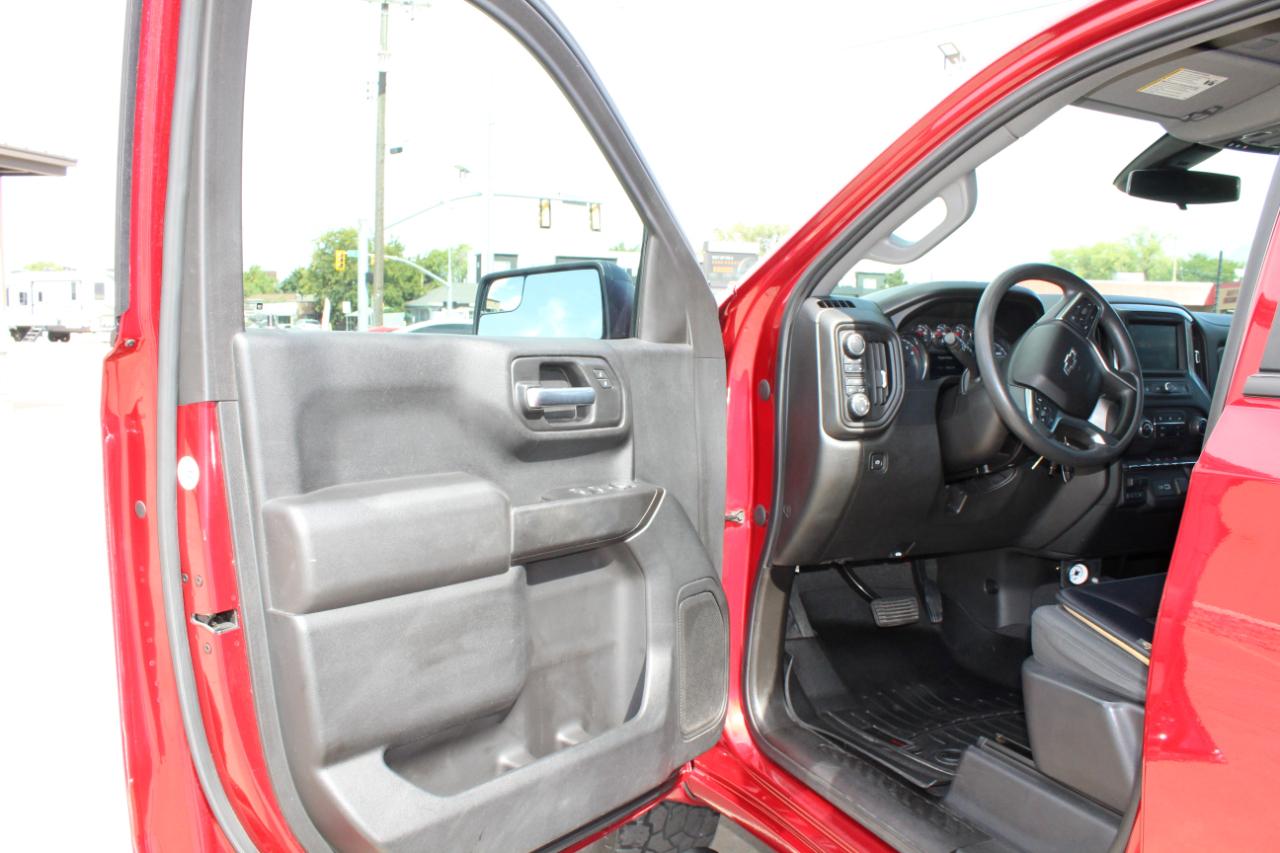 Chevrolet Silverado 1500 4WD Crew Cab 157" Custom 2021