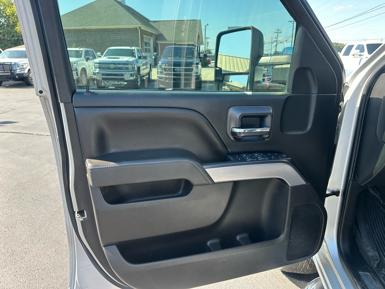 Chevrolet Silverado 2500HD LT Crew Cab Short Box 4WD 2019 Chevrolet Silverado 2500HD LT Crew Cab Short Box 4WD 2019