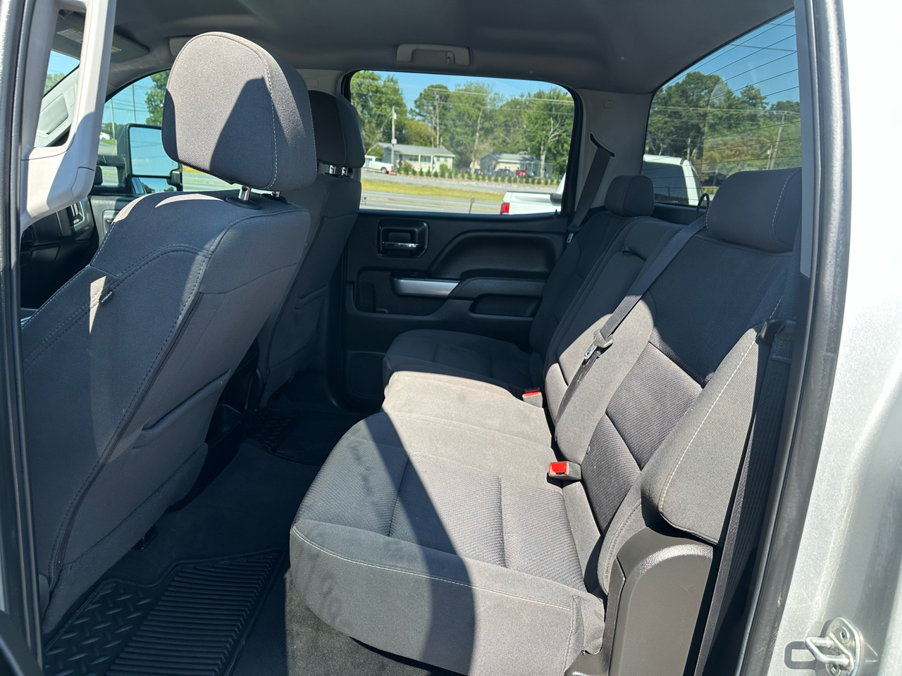 Chevrolet Silverado 2500HD LT Crew Cab Short Box 4WD 2019 Chevrolet Silverado 2500HD LT Crew Cab Short Box 4WD 2019