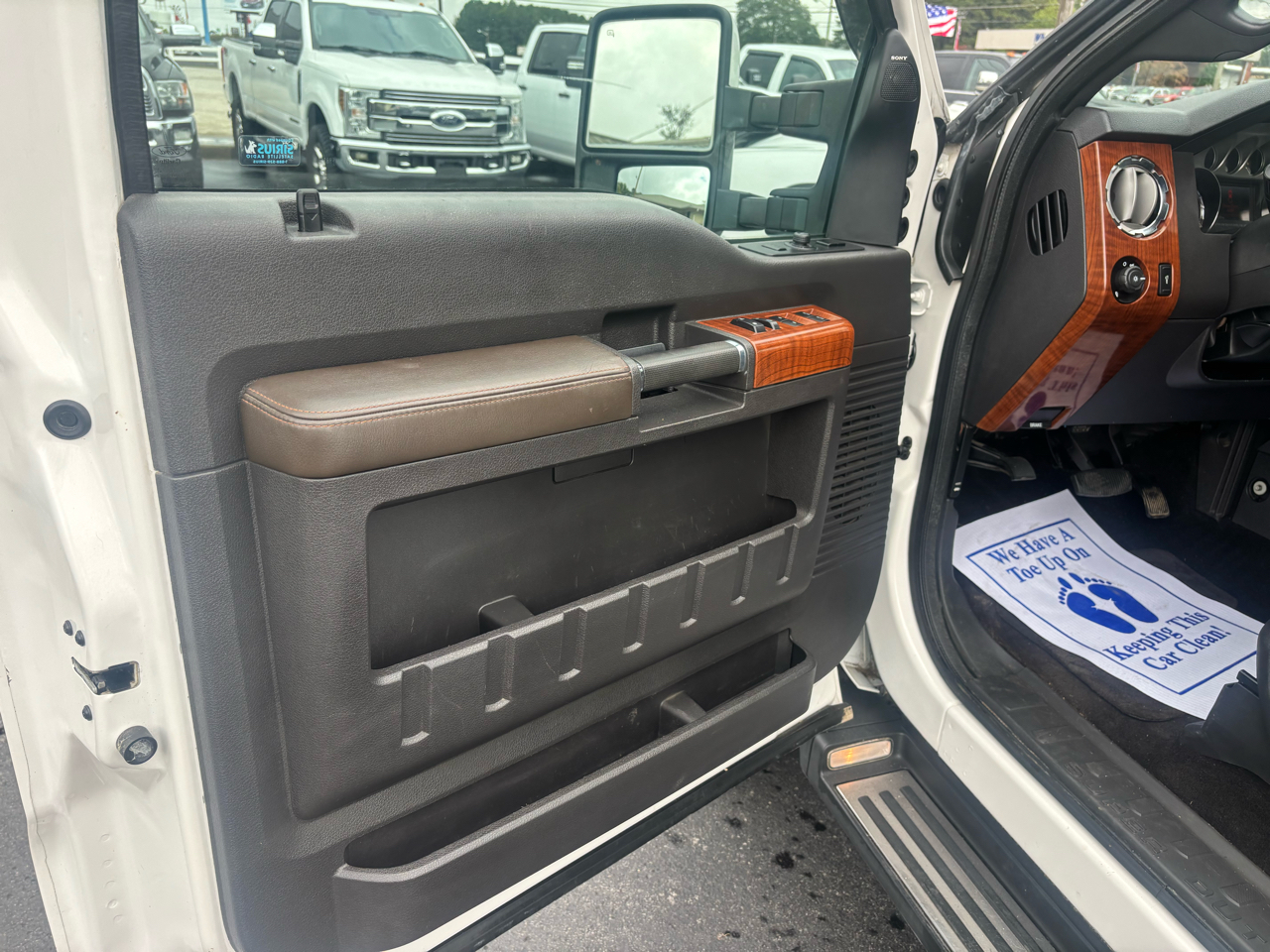 2015 Ford F-250 King Ranch photo 8