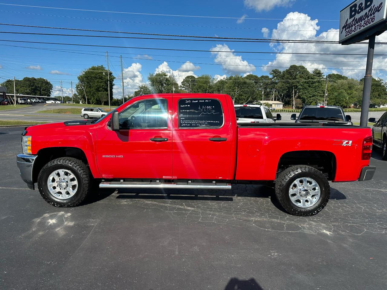 2012 Chevrolet Silverado 2500HD LT photo 9