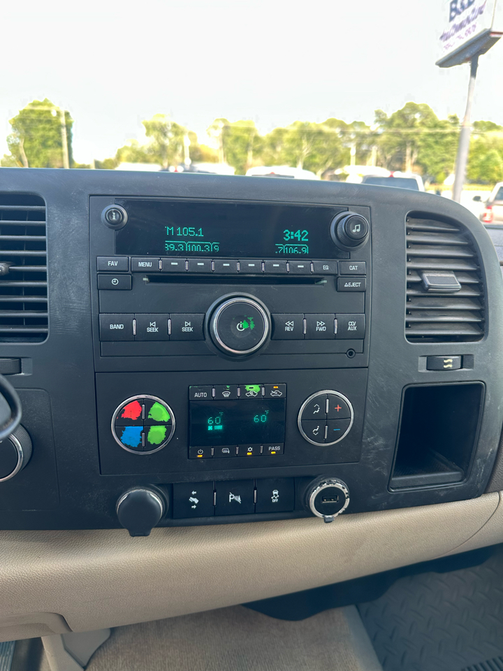 2012 Chevrolet Silverado 2500HD LT photo 14