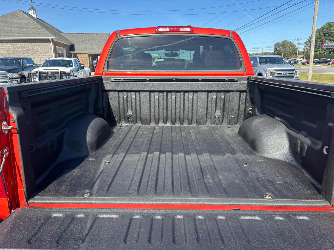 Toyota Tundra SR5 5.7L V8 FFV CrewMax 4WD 2016 Toyota Tundra SR5 5.7L V8 FFV CrewMax 4WD 2016