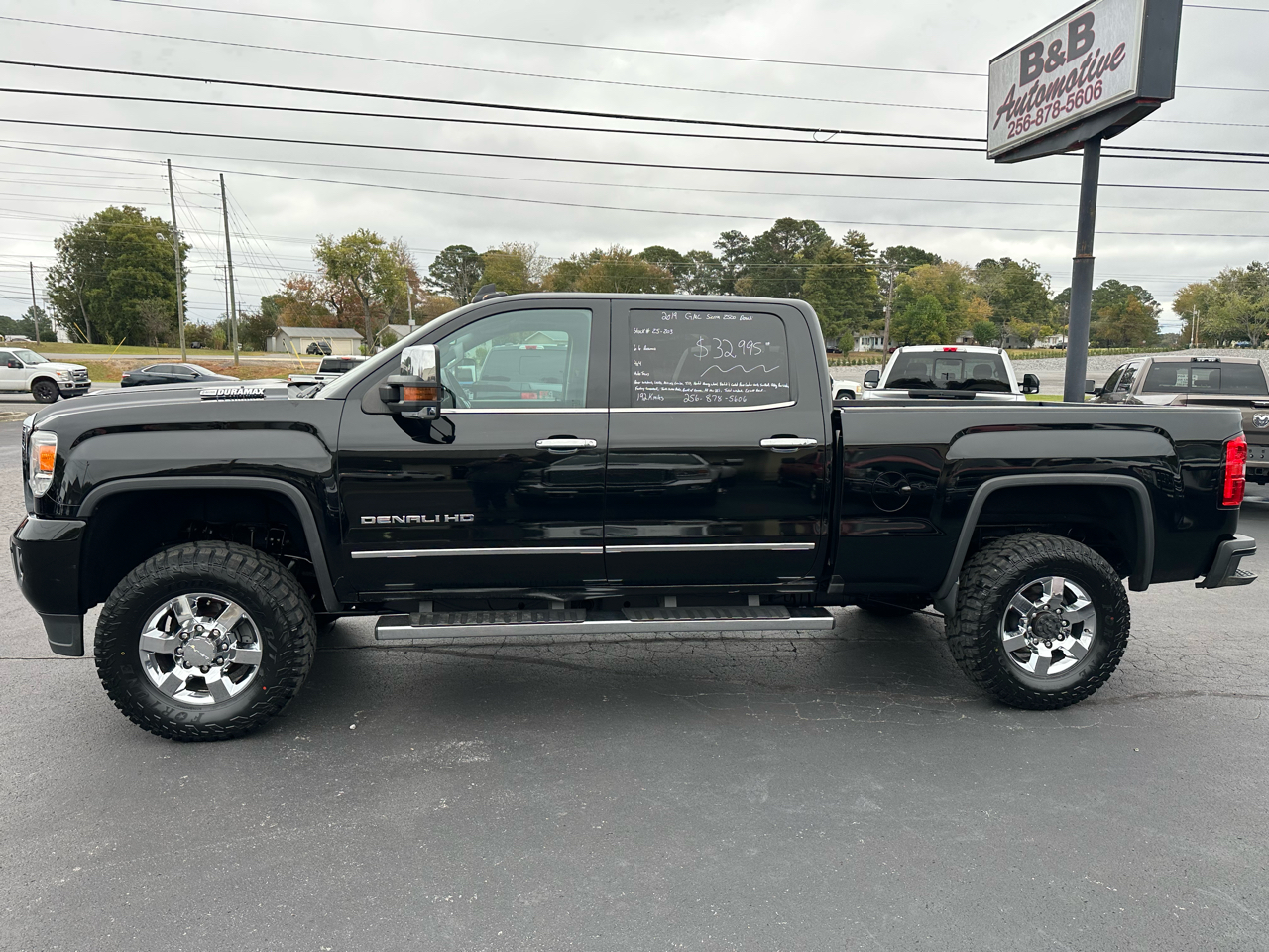 GMC Sierra 2500HD 4WD Crew Cab 153.7" Denali 2019 GMC Sierra 2500HD 4WD Crew Cab 153.7" Denali 2019