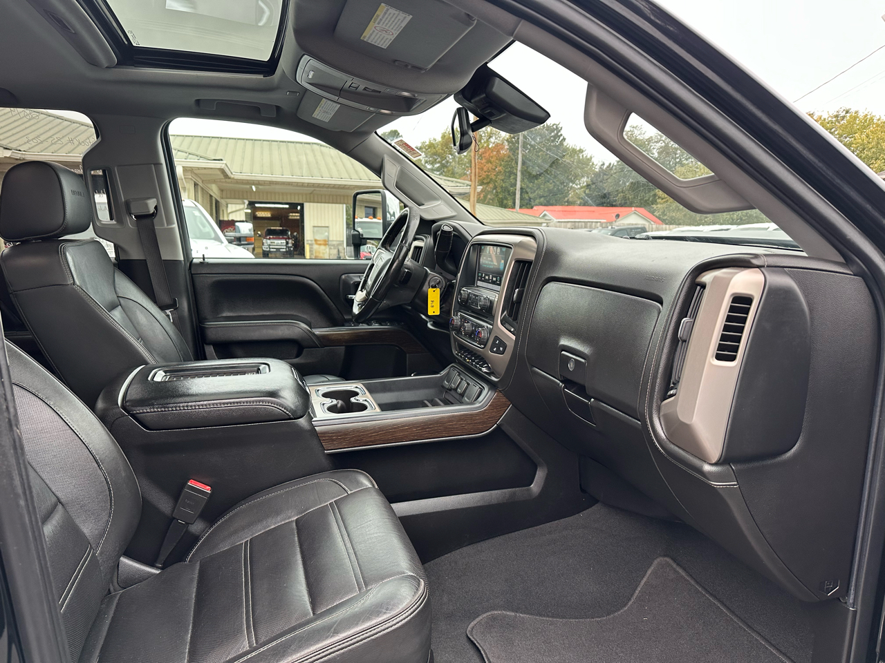 GMC Sierra 2500HD 4WD Crew Cab 153.7" Denali 2019 GMC Sierra 2500HD 4WD Crew Cab 153.7" Denali 2019