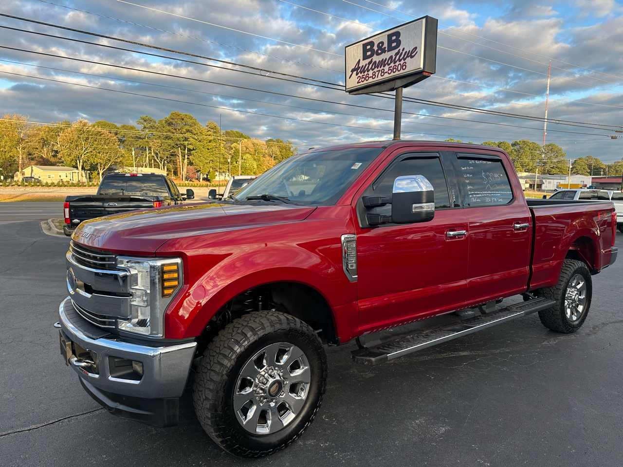 2018 Ford Super Duty F-250 SRW LARIAT 4WD Crew Cab 8' Box
