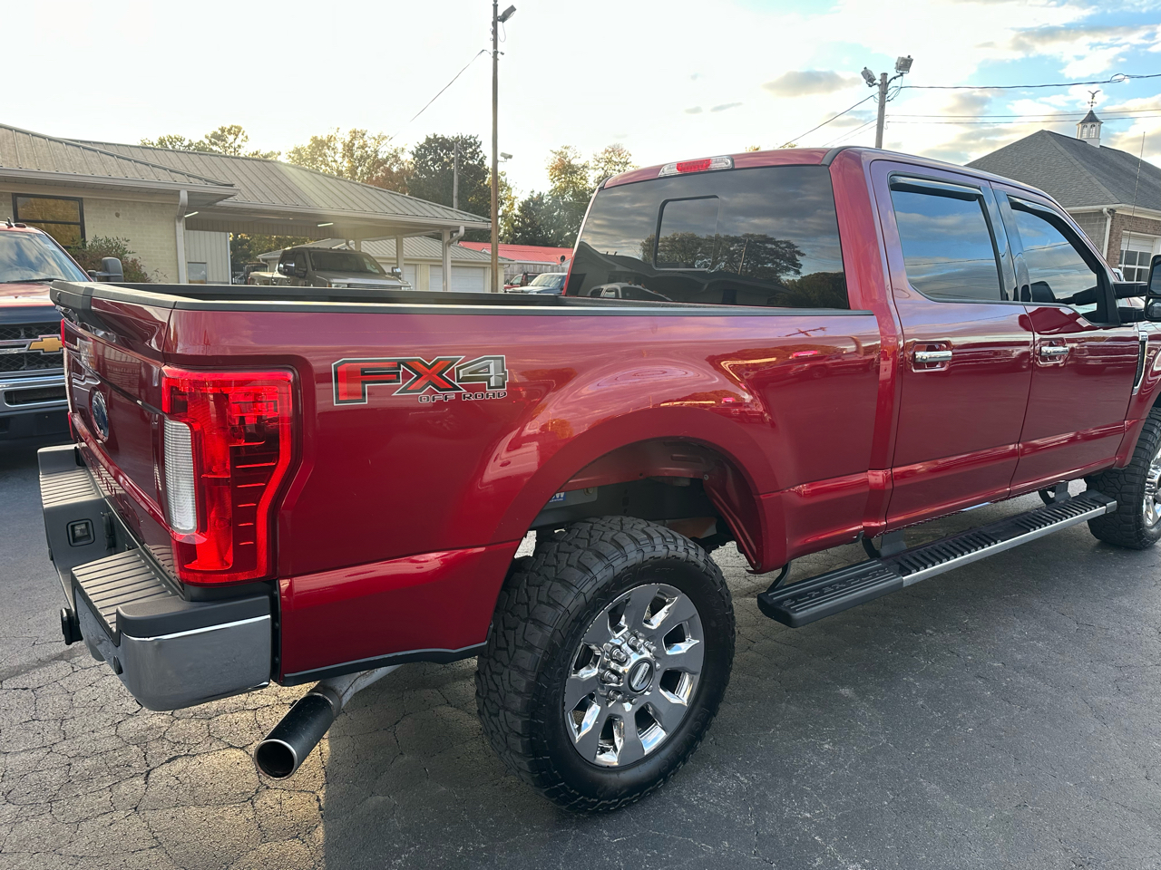 Ford Super Duty F-250 SRW Lariat 4WD Crew Cab 8' Box 2018 Ford Super Duty F-250 SRW Lariat 4WD Crew Cab 8' Box 2018