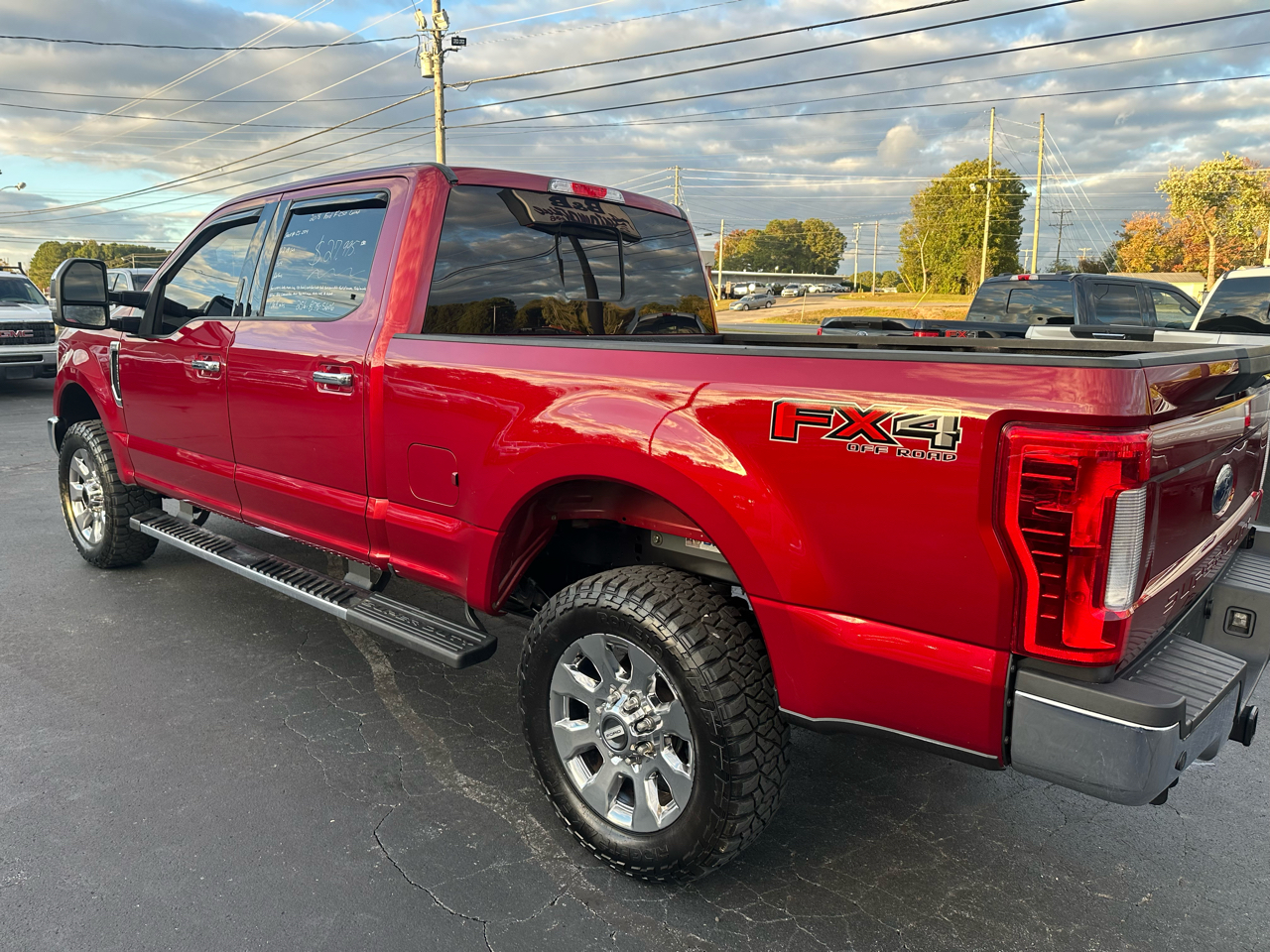 Ford Super Duty F-250 SRW Lariat 4WD Crew Cab 8' Box 2018 Ford Super Duty F-250 SRW Lariat 4WD Crew Cab 8' Box 2018
