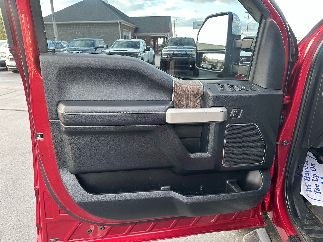 Ford Super Duty F-250 SRW Lariat 4WD Crew Cab 8' Box 2018 Ford Super Duty F-250 SRW Lariat 4WD Crew Cab 8' Box 2018