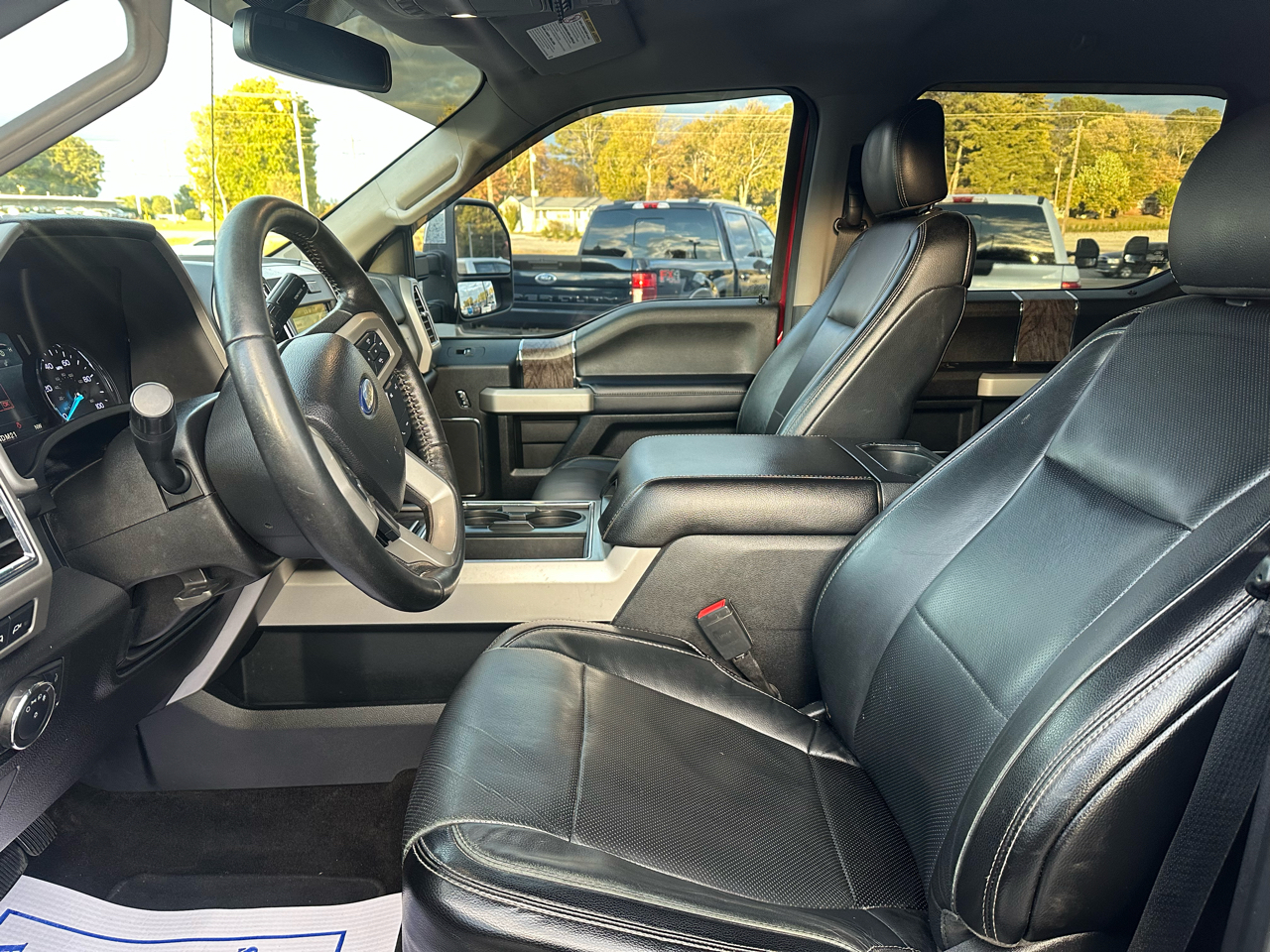 Ford Super Duty F-250 SRW Lariat 4WD Crew Cab 8' Box 2018 Ford Super Duty F-250 SRW Lariat 4WD Crew Cab 8' Box 2018