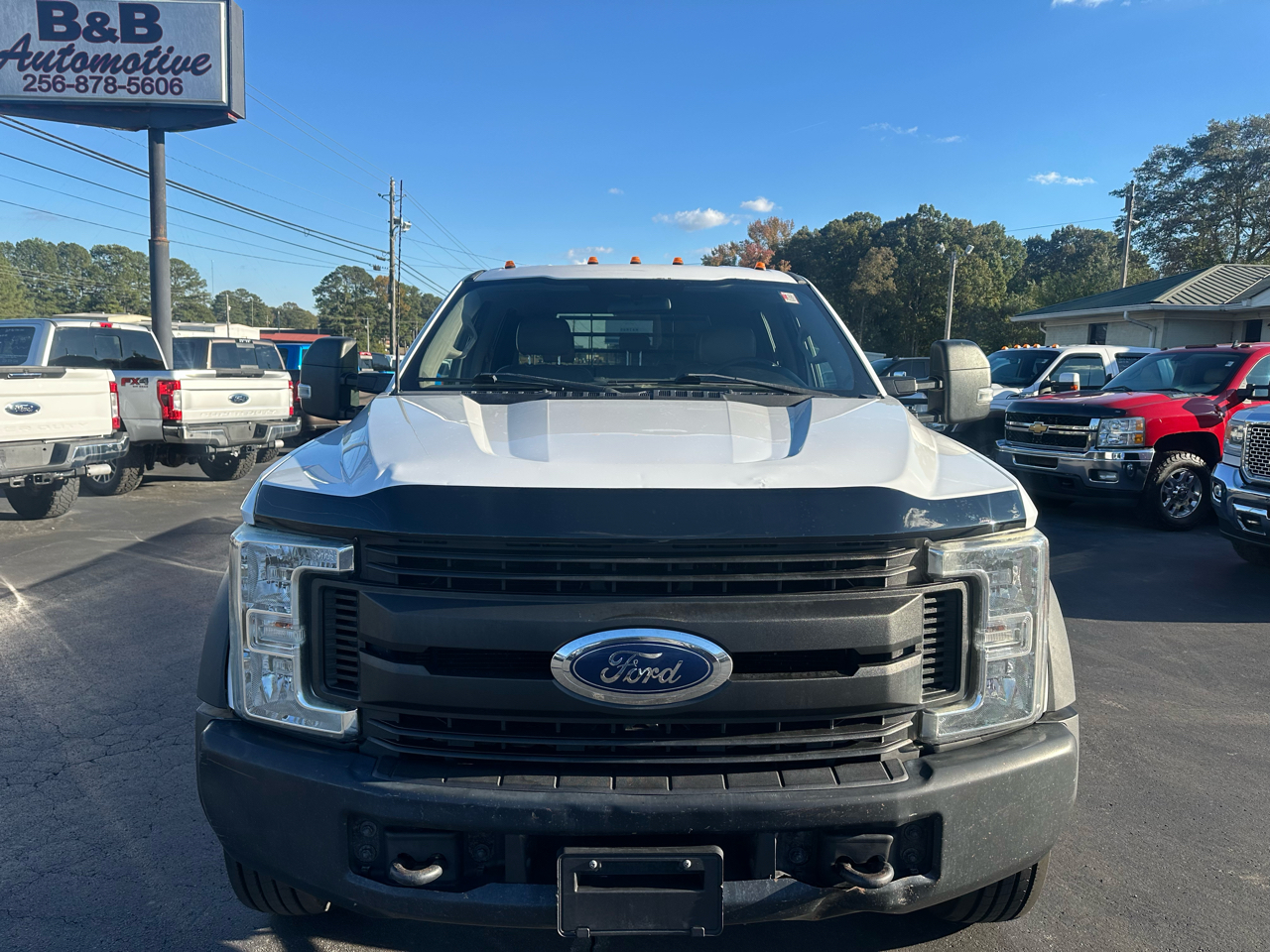 Ford Super Duty F-450 DRW XL 4WD Crew Cab 203" WB 84" CA 2018 Ford Super Duty F-450 DRW XL 4WD Crew Cab 203" WB 84" CA 2018