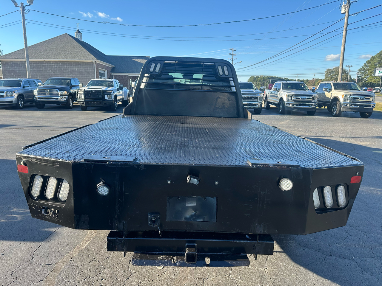 Ford Super Duty F-450 DRW XL 4WD Crew Cab 203" WB 84" CA 2018 Ford Super Duty F-450 DRW XL 4WD Crew Cab 203" WB 84" CA 2018