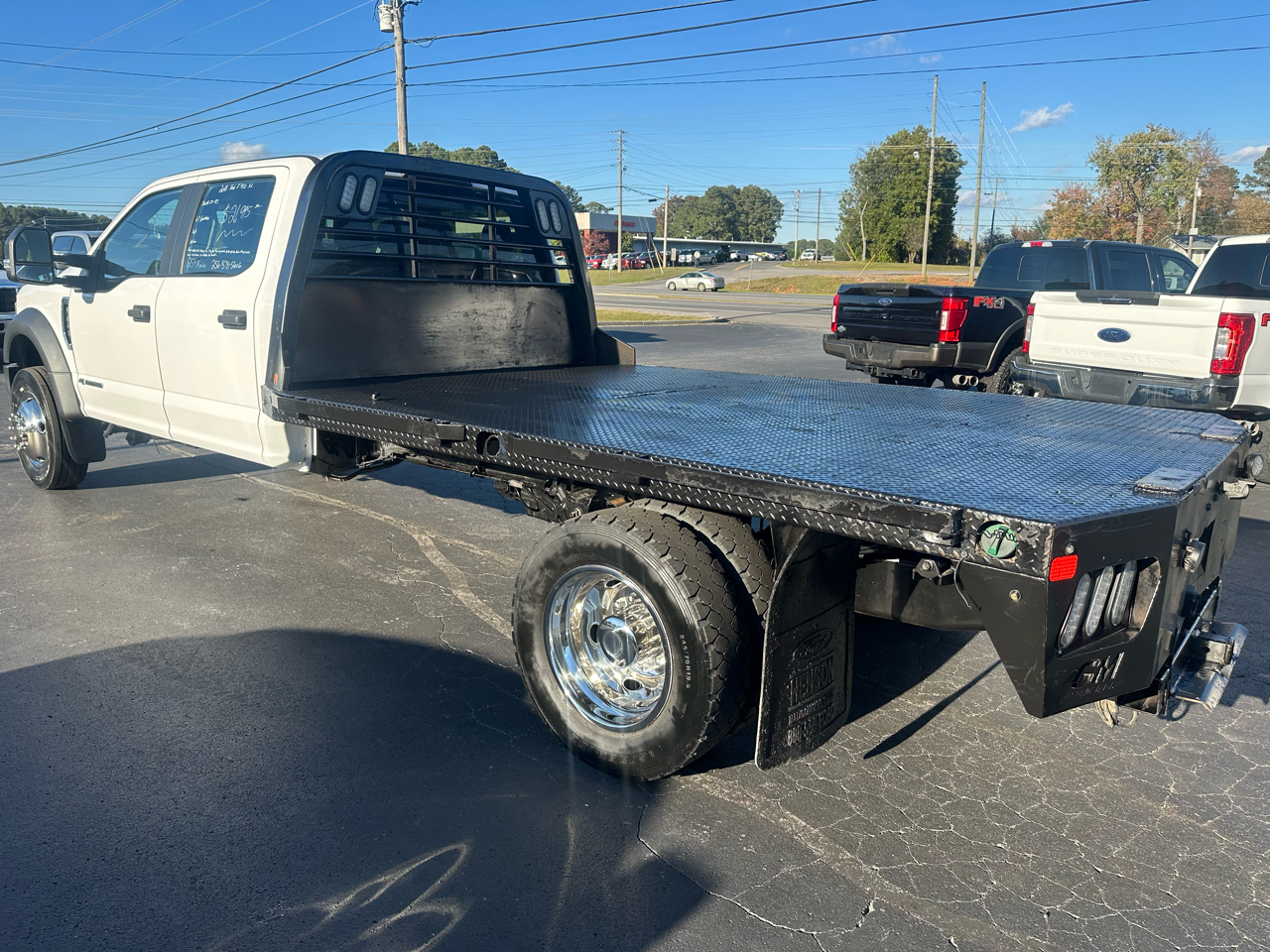 Ford Super Duty F-450 DRW XL 4WD Crew Cab 203" WB 84" CA 2018 Ford Super Duty F-450 DRW XL 4WD Crew Cab 203" WB 84" CA 2018