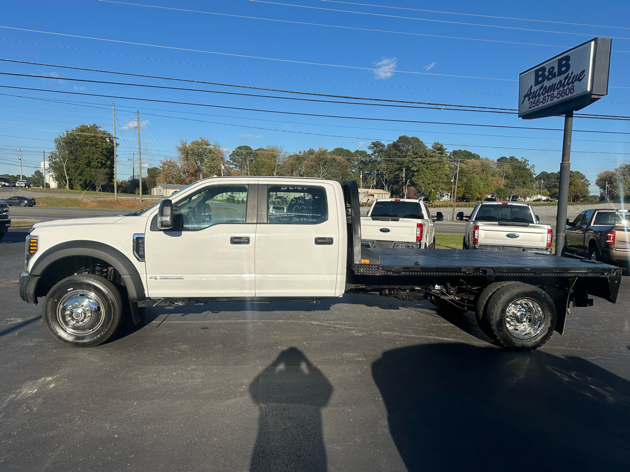 Ford Super Duty F-450 DRW XL 4WD Crew Cab 203" WB 84" CA 2018 Ford Super Duty F-450 DRW XL 4WD Crew Cab 203" WB 84" CA 2018