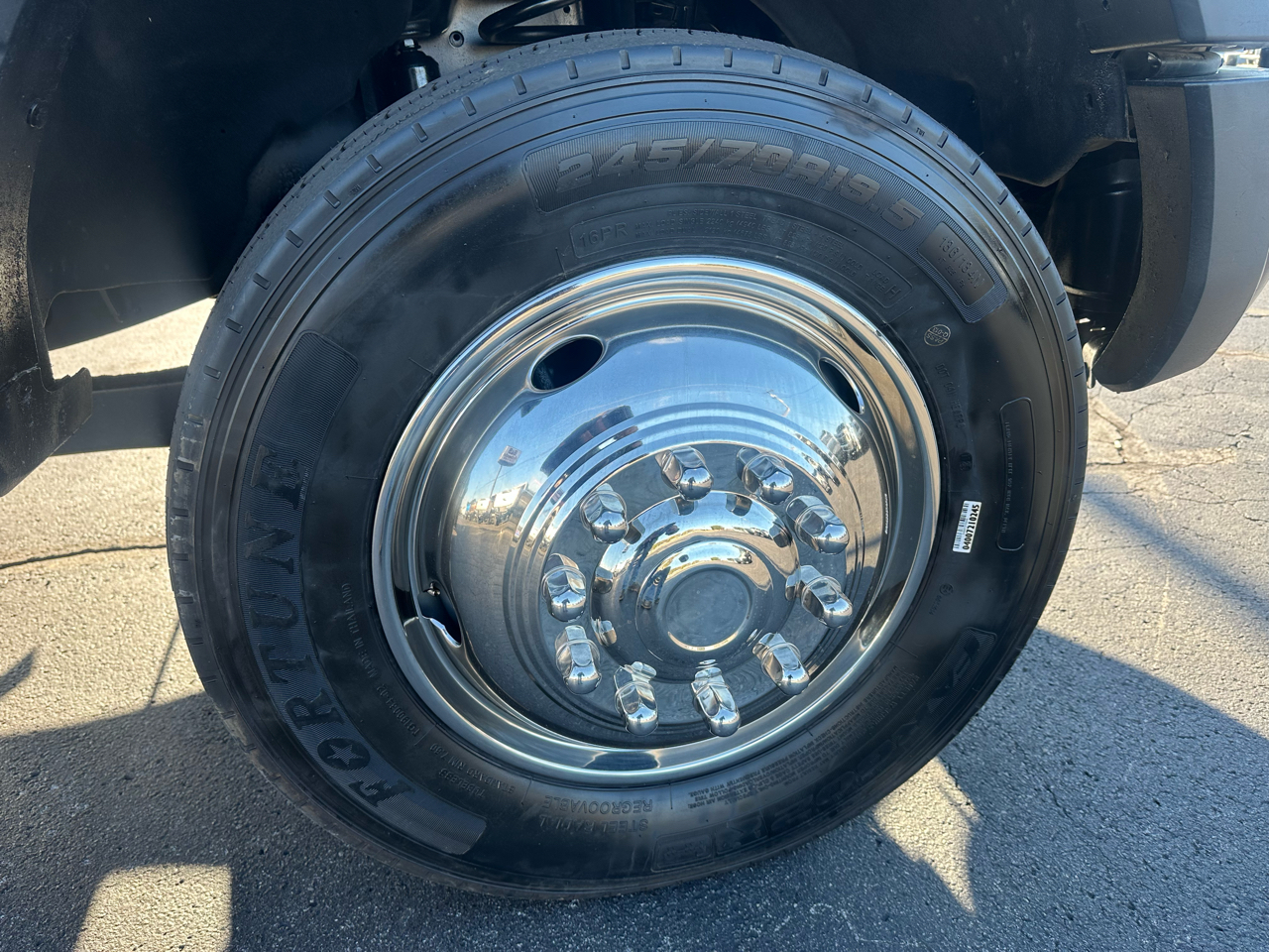 Ford Super Duty F-450 DRW XL 4WD Crew Cab 203" WB 84" CA 2018 Ford Super Duty F-450 DRW XL 4WD Crew Cab 203" WB 84" CA 2018