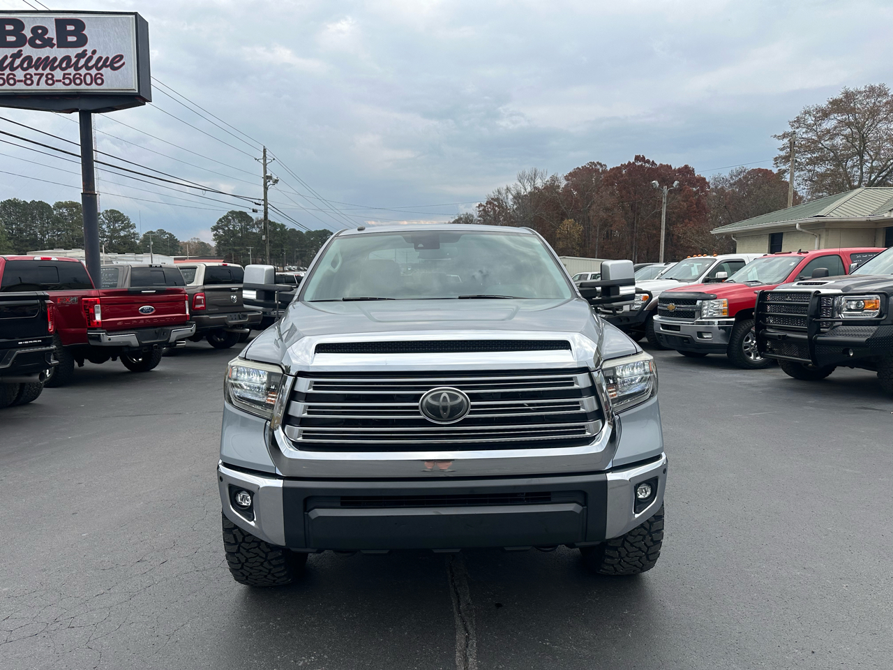 2018 Toyota Tundra Limited CrewMax photo 2
