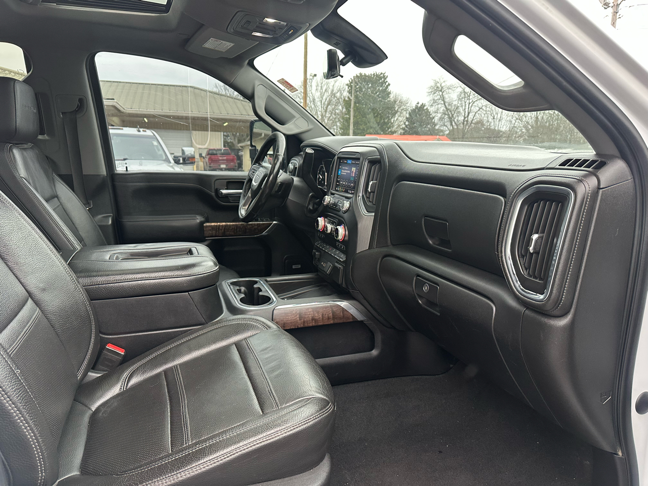 GMC Sierra 2500HD 4WD Crew Cab 159" Denali 2020