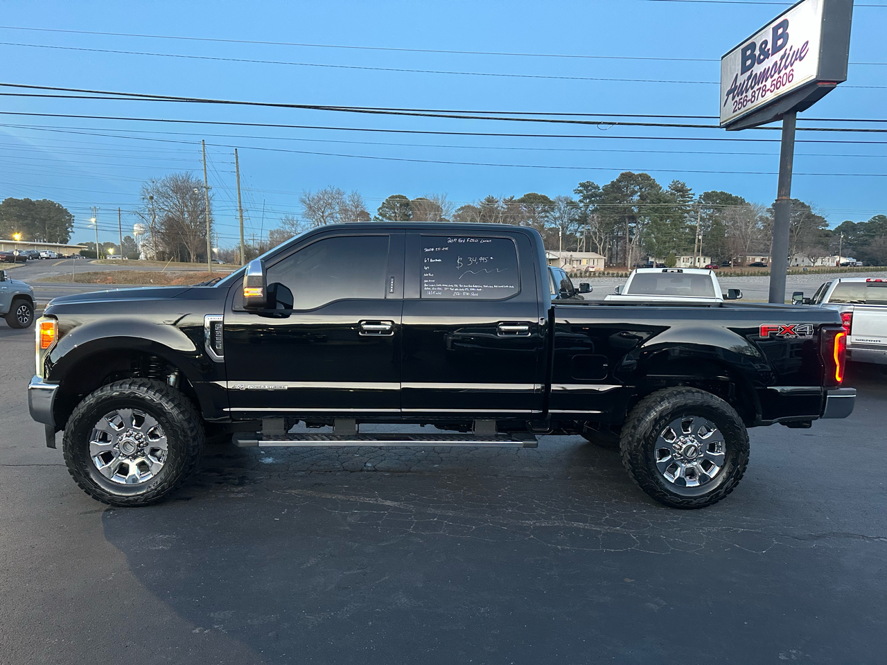 Ford Super Duty F-250 SRW Lariat 4WD Crew Cab 6.75' Box 2017