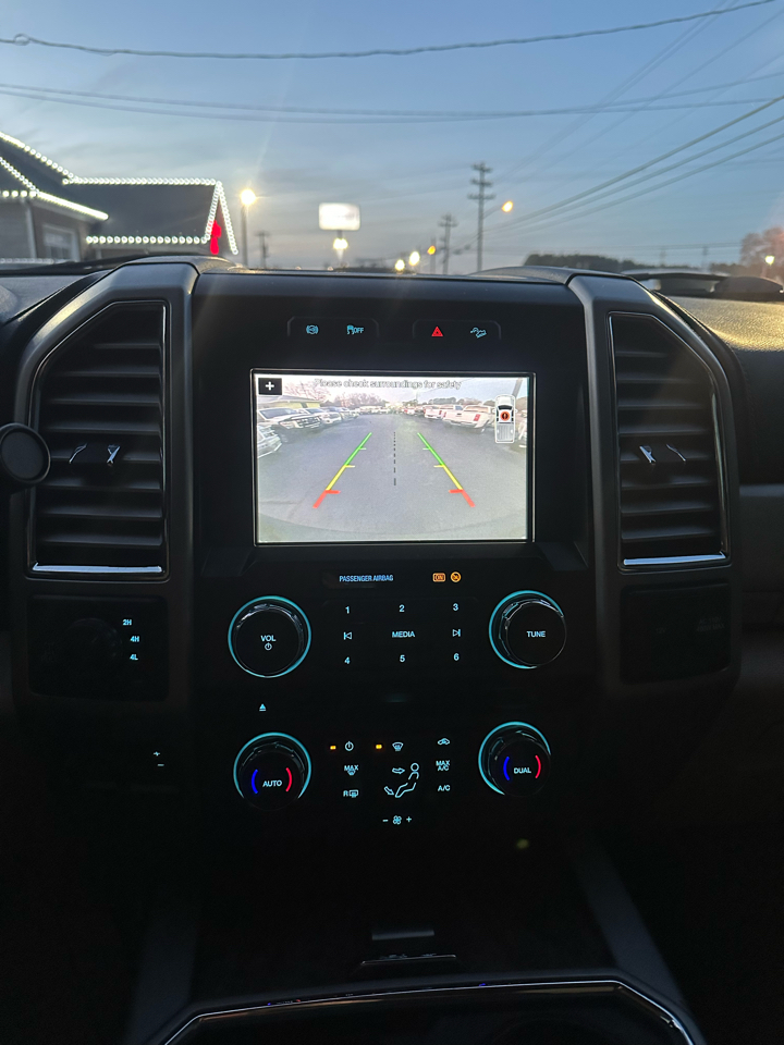 Ford Super Duty F-250 SRW Lariat 4WD Crew Cab 6.75' Box 2017