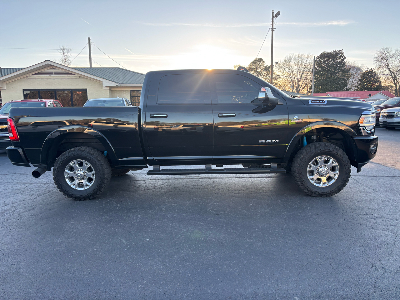 RAM 2500 Laramie 4x4 Crew Cab 6'4" Box 2021