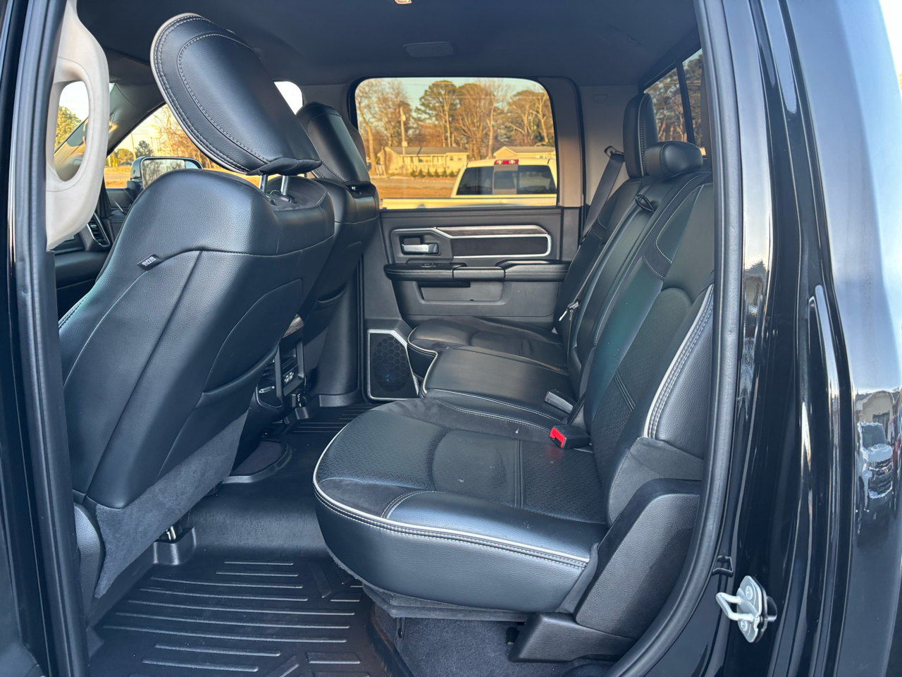 RAM 2500 Laramie 4x4 Crew Cab 6'4" Box 2021