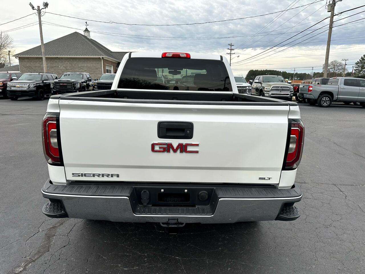 GMC Sierra 1500 4WD Crew Cab 143.5" SLT 2018