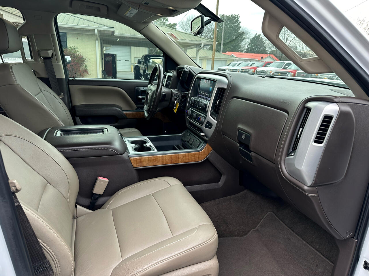 GMC Sierra 1500 4WD Crew Cab 143.5" SLT 2018