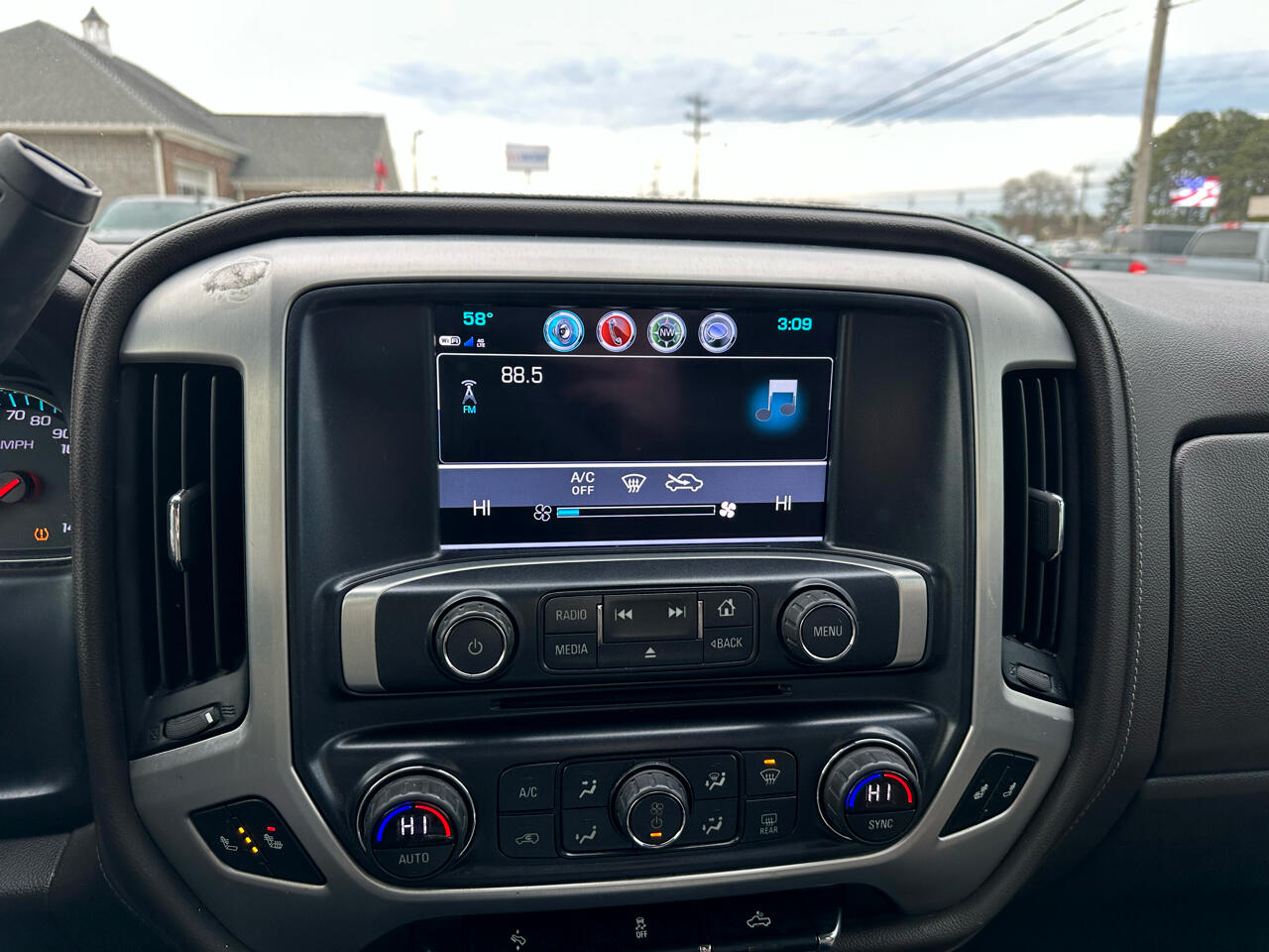 GMC Sierra 1500 4WD Crew Cab 143.5" SLT 2018