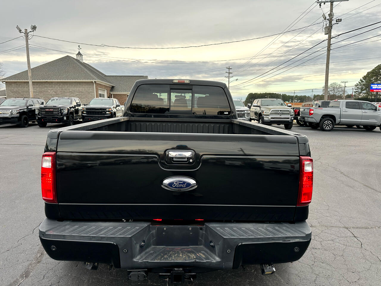 Ford Super Duty F-350 DRW 4WD Crew Cab 172" Platinum 2015