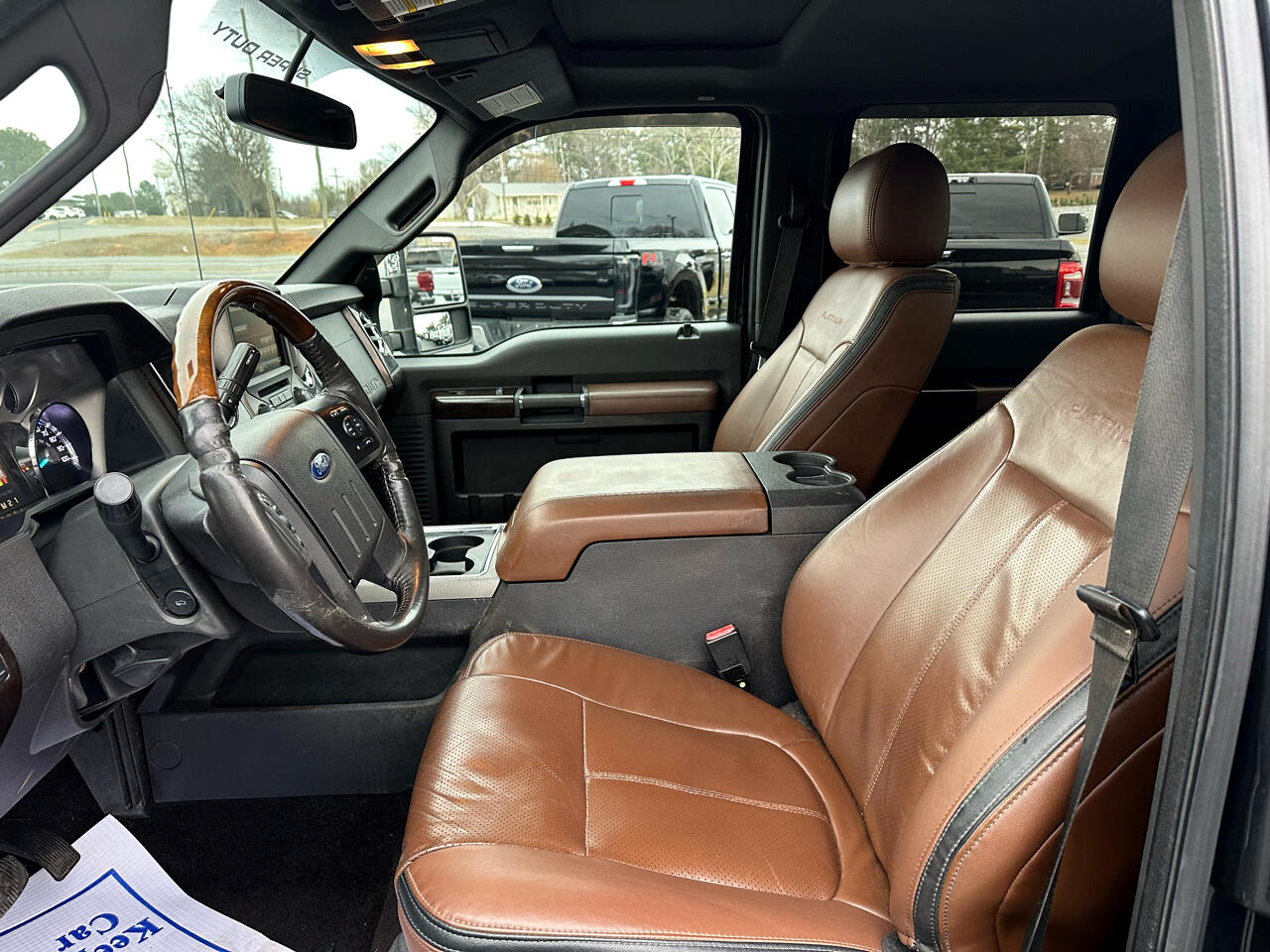 Ford Super Duty F-350 DRW 4WD Crew Cab 172" Platinum 2015