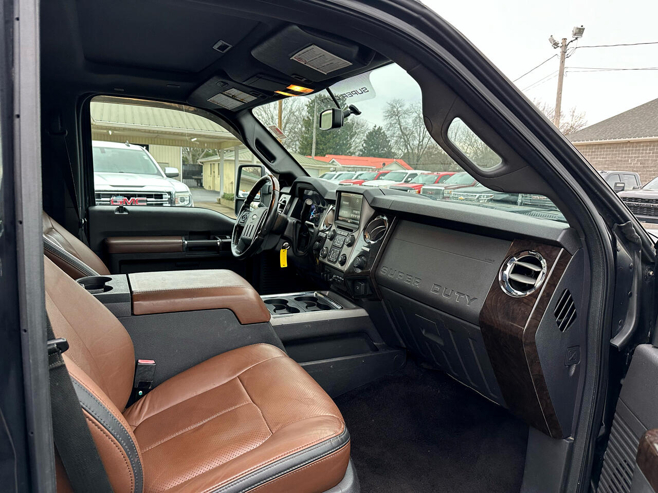 Ford Super Duty F-350 DRW 4WD Crew Cab 172" Platinum 2015