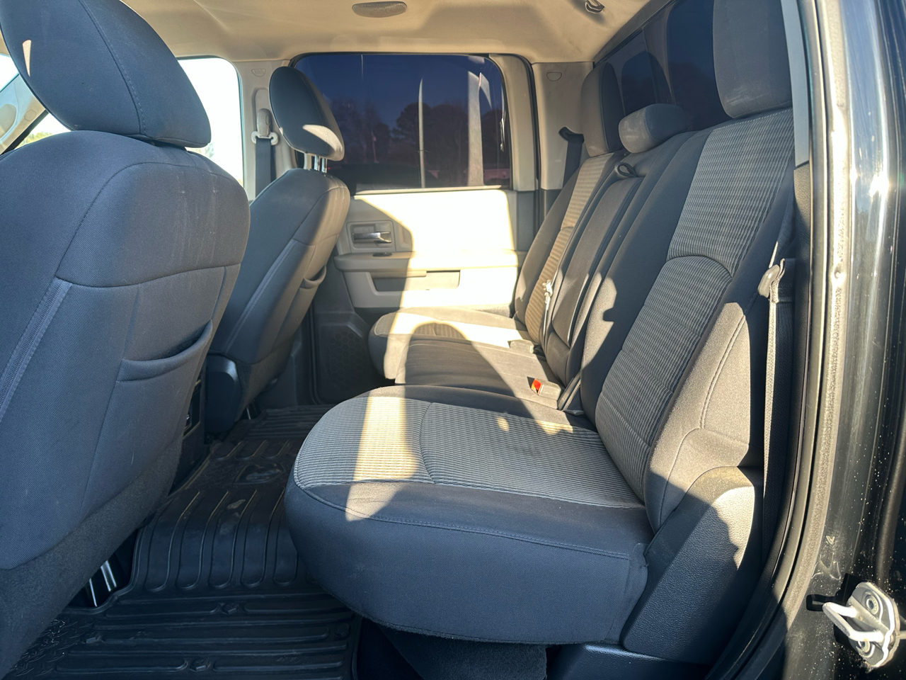 RAM 2500 4WD Crew Cab 149" SLT 2012