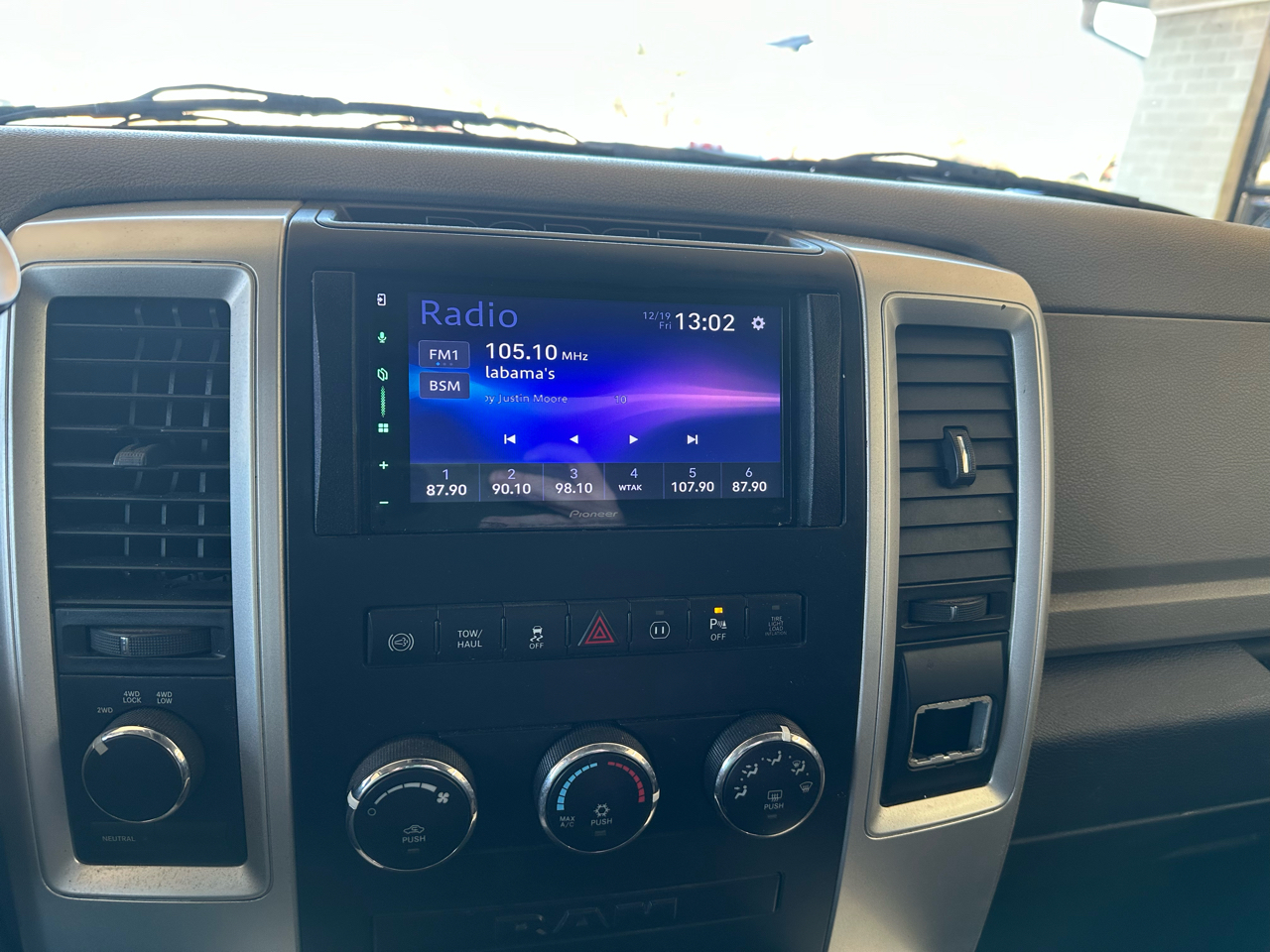 RAM 2500 4WD Crew Cab 149" SLT 2012