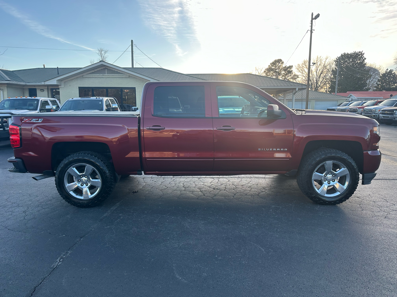 Chevrolet Silverado 1500 4WD Crew Cab 143.5" LT w/2LT 2016