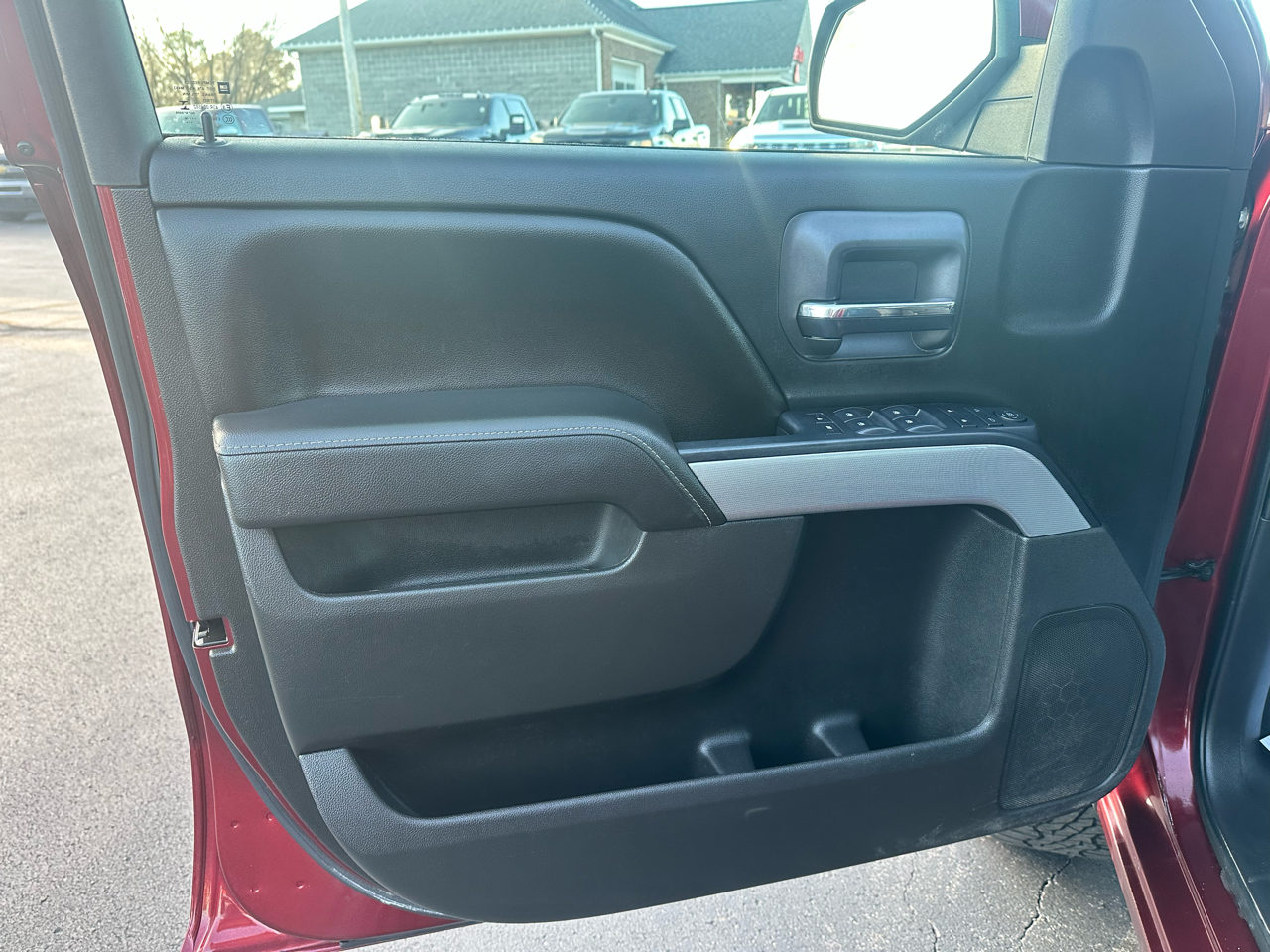 Chevrolet Silverado 1500 4WD Crew Cab 143.5" LT w/2LT 2016