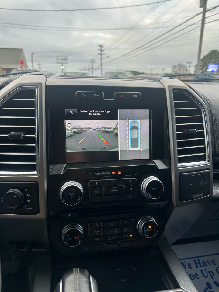 Ford F-150 4WD SuperCrew 145" Platinum 2015